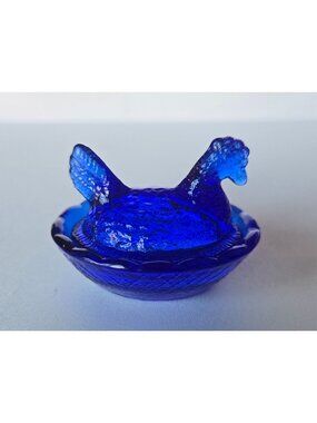 Vintage MINI Cobalt Blue Glass Hen On Nest Trinket Dish Salt Cellar Decorative